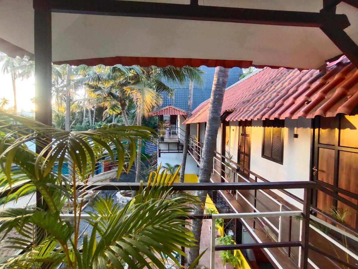 Pv Cottages - Serenity Beach Puducherry Exterior foto