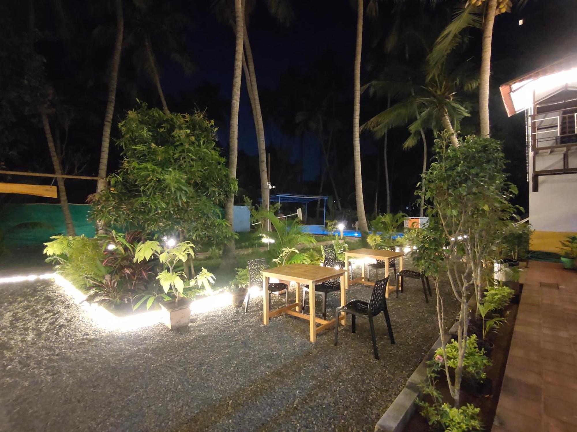 Pv Cottages - Serenity Beach Puducherry Exterior foto